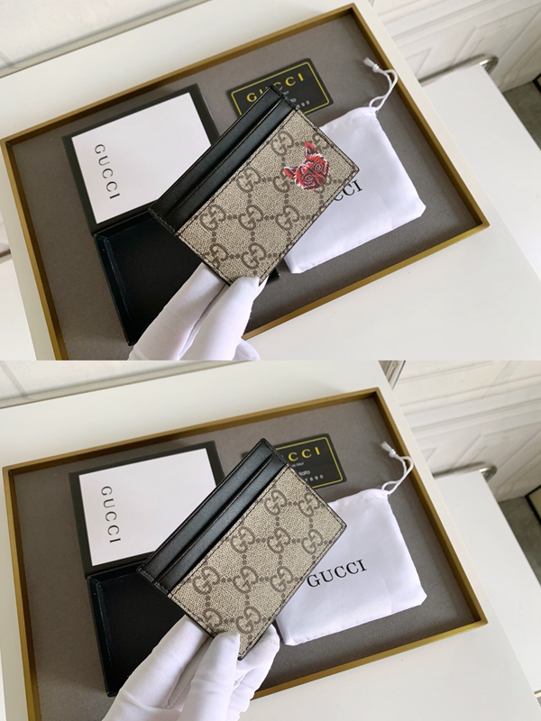 グッチ財布コピー内部構造